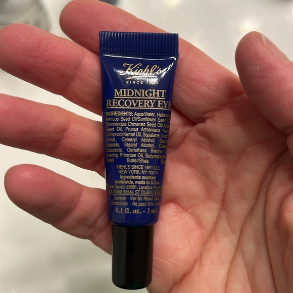 NWOB! Kiehl’s Bundle - Picture 4 of 5